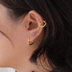 NEW Gold/925 Sterling Silver Heart Hoop Earrings